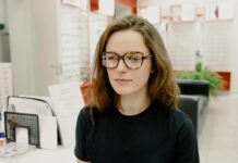 Top International Hair Clinics By Customer Rating: Which Ones Shine?