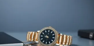 The Intersection of Technology and Personal Style: How Gadgets and Jewelry are Evolving Together The Intersection of Technology and Personal Style: How Gadgets and Jewelry are Evolving Together